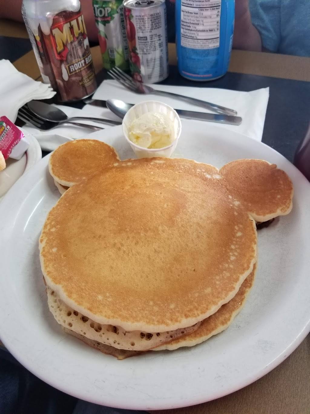 Little Pats Place | restaurant | 13621 Ambaum Blvd SW, Seattle, WA 98166, USA | 2062460391 OR +1 206-246-0391