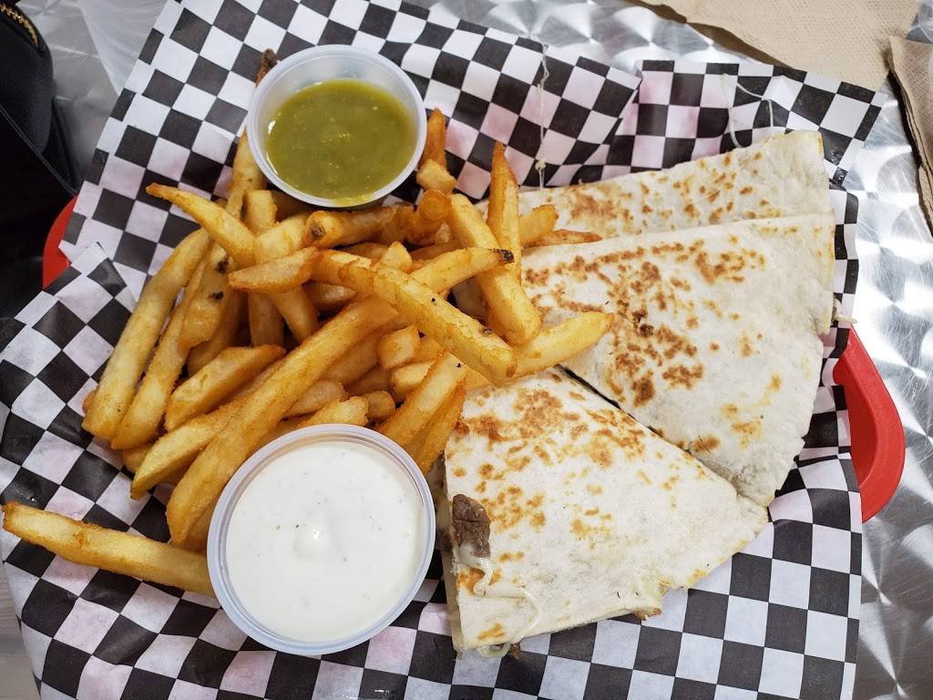 El bombon | restaurant | 1082 Havana St, Aurora, CO 80010, USA | 7205351041 OR +1 720-535-1041