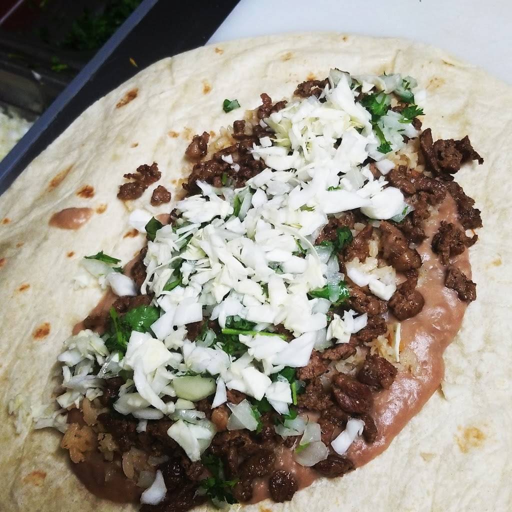 Taqueria Migueles | restaurant | 905 Academy Ave, Sanger, CA 93657, USA | 5593998616 OR +1 559-399-8616