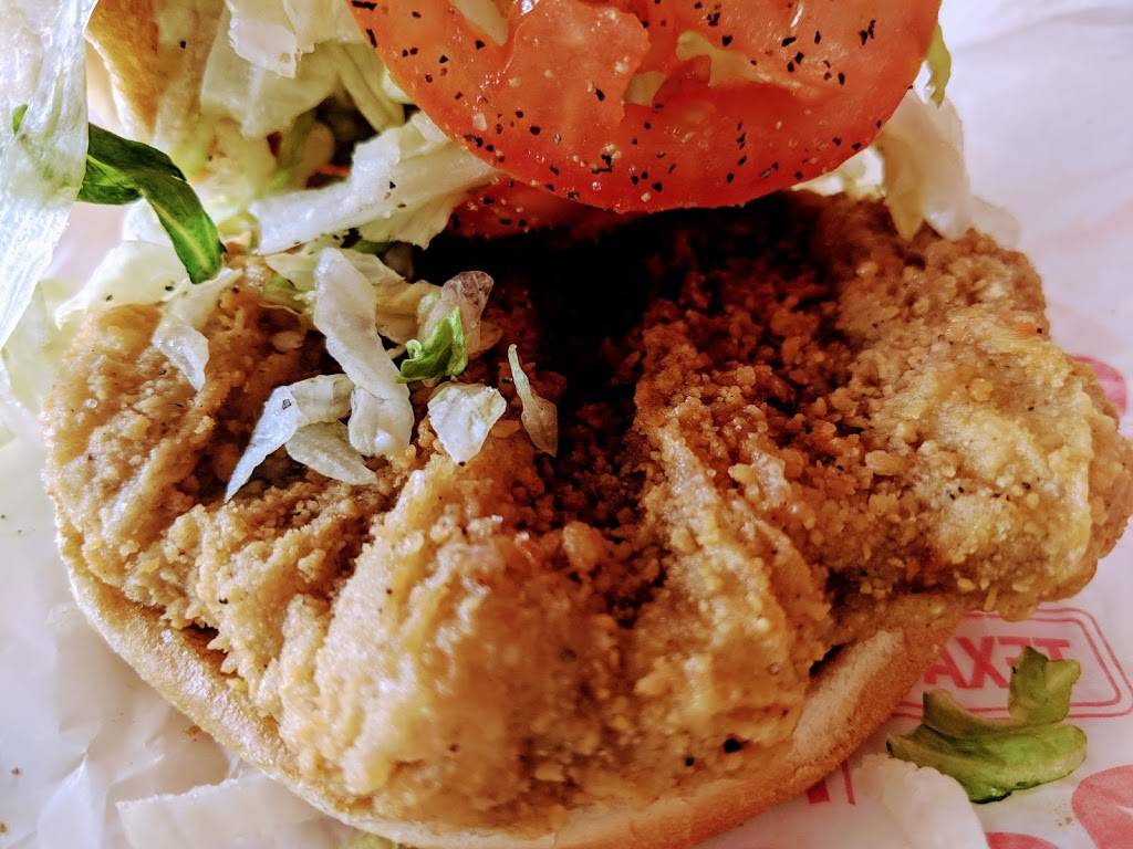 Dairy Queen Store | restaurant | 1301 Circle Park Blvd, Fort Worth, TX 76106, USA | 8176268553 OR +1 817-626-8553