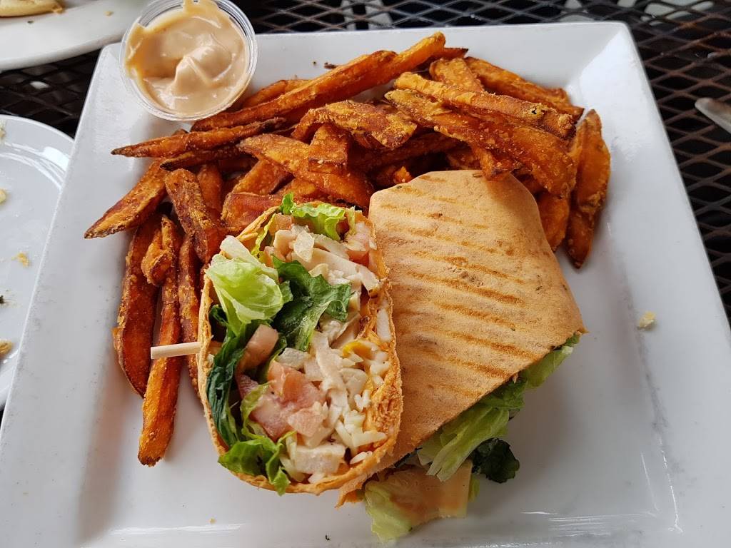 The Old Marina Restaurant | restaurant | 1947 McClintock Dr, Cambridge, ON N3C 2V4, Canada | 5196580367 OR +1 519-658-0367