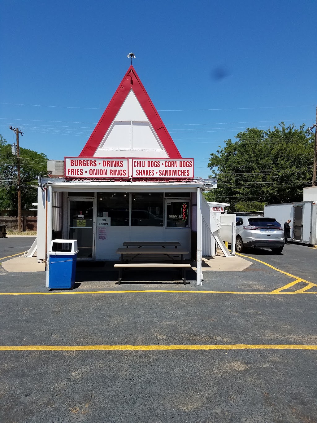 Bonus Burger | restaurant | 2312 50th St, Lubbock, TX 79412, USA | 8067957400 OR +1 806-795-7400