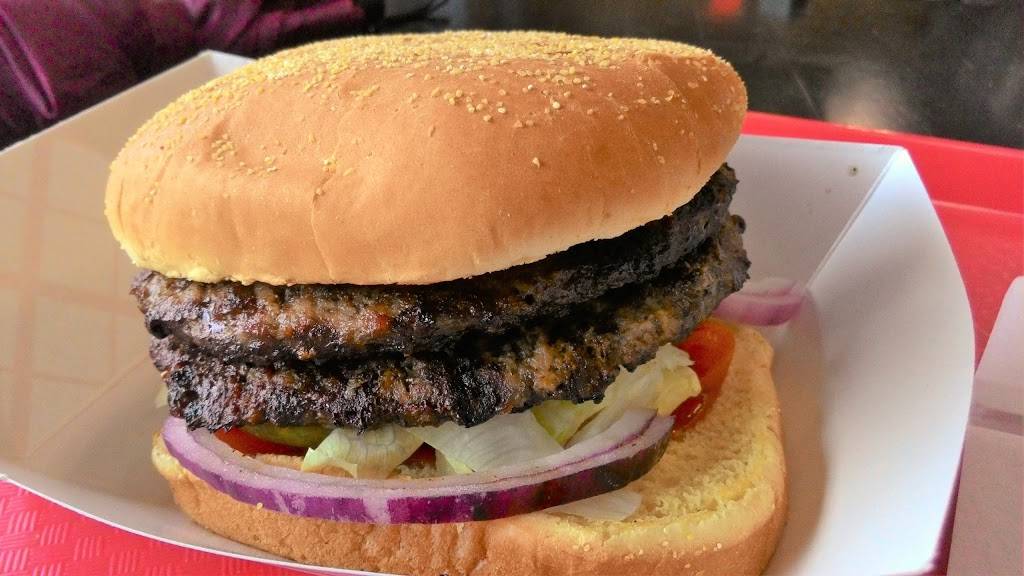 D&D Dogs | restaurant | 825 Noyes St, Evanston, IL 60201, USA | 8478641909 OR +1 847-864-1909