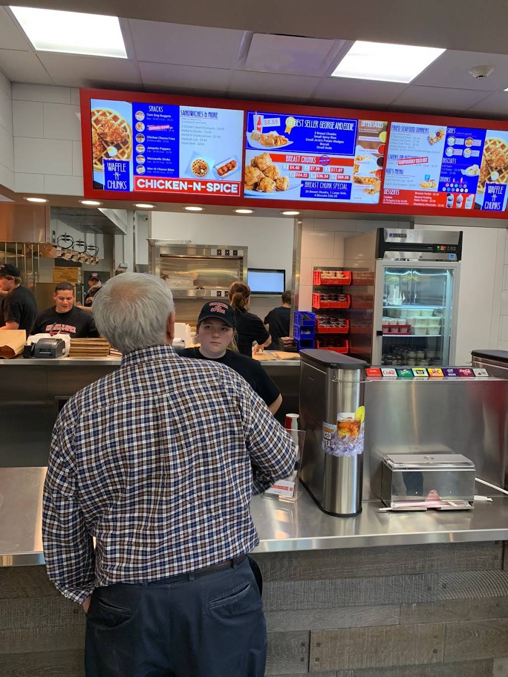 Chicken-N-Spice Shorewood | restaurant | 150 Brook Forest Ave, Shorewood, IL 60404, USA | 8156303114 OR +1 815-630-3114