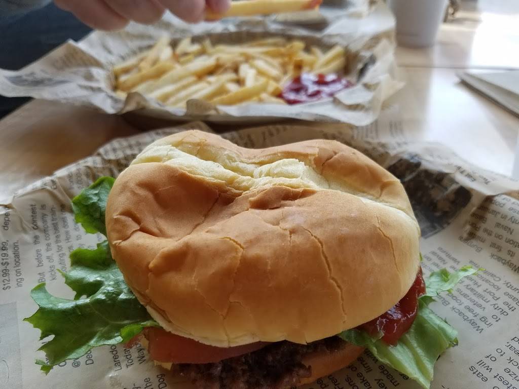 Wayback Burgers | restaurant | 9250 Fairway Dr, Roseville, CA 95678, USA | 9167719416 OR +1 916-771-9416