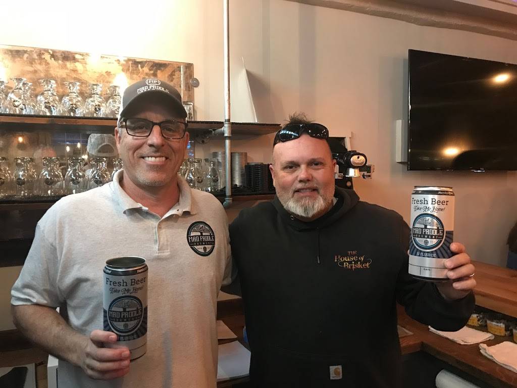 Mad Paddle Brewery | restaurant | 301 West St, Madison, IN 47250, USA | 8122740595 OR +1 812-274-0595