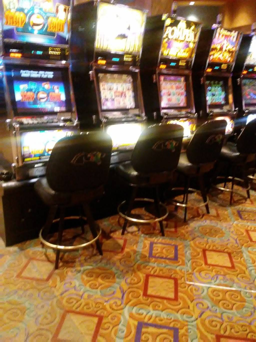 Fuddruckers | restaurant | 8000 E Texas St, Bossier City, LA 71111, USA | 3187428158 OR +1 318-742-8158