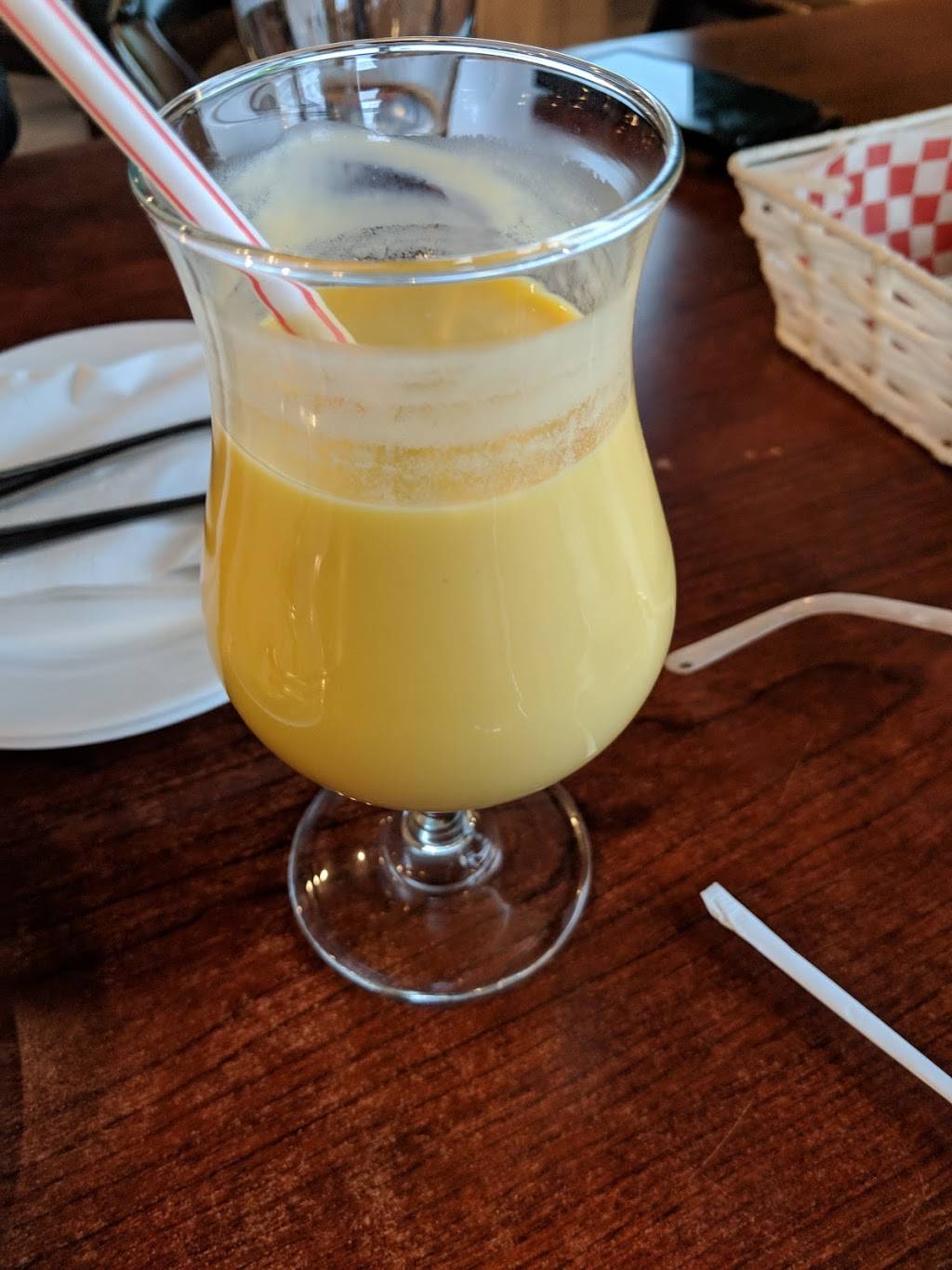 LINDSAYS AROMA . First Indian Restaurant in Lindsay. Butterchic | restaurant | 32 Queen St, Lindsay, ON K9V 1G2, Canada | 7053281001 OR +1 705-328-1001