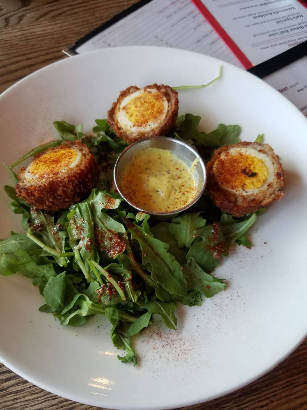 Red Cow 50th & France | restaurant | 3624 W 50th St, Minneapolis, MN 55410, USA | 6127674411 OR +1 612-767-4411