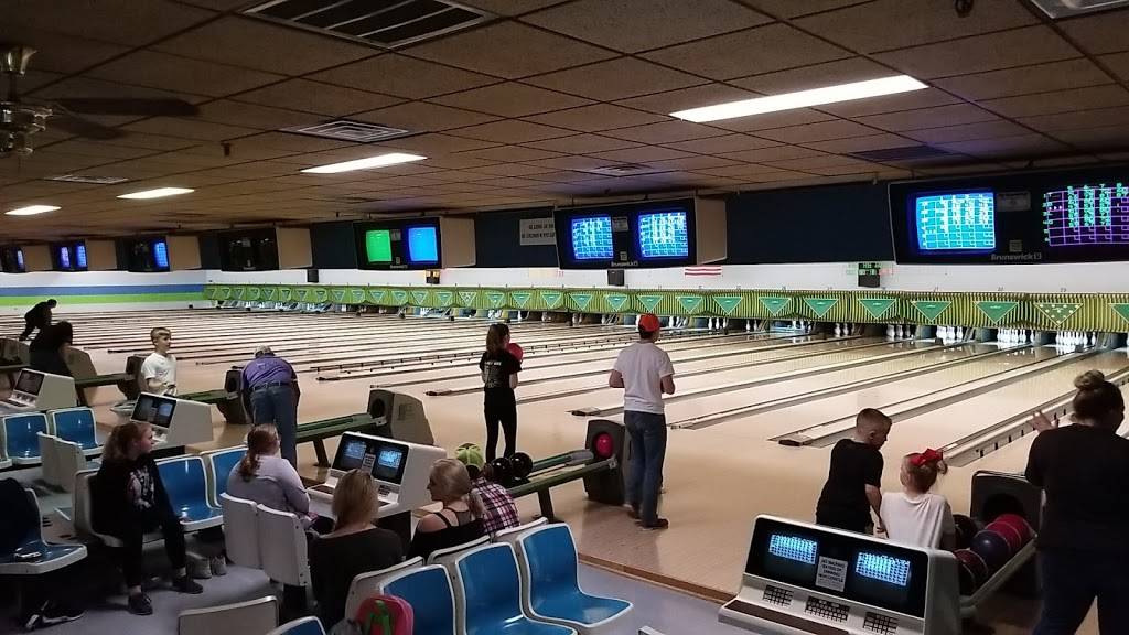 Bowling World - Cookeville, TN | restaurant | 545 Neal St, Cookeville, TN 38501, USA | 9315285551 OR +1 931-528-5551