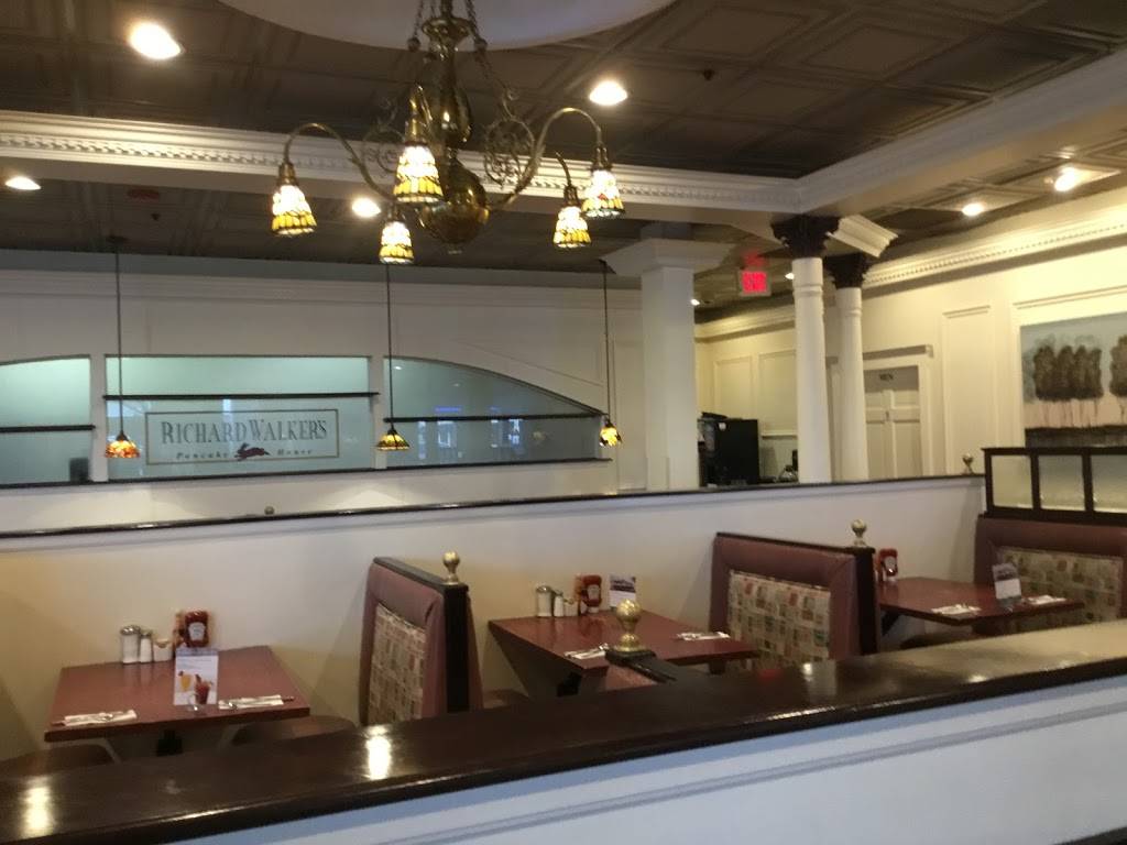 Richard Walkers Pancake House | restaurant | 1300 N Roselle Rd, Schaumburg, IL 60195, USA | 8478821100 OR +1 847-882-1100