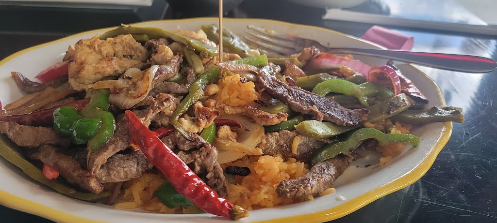 La Patrona Bar & Grill | restaurant | 2950 W 5th St, Lumberton, NC 28358, USA | 9105361625 OR +1 910-536-1625