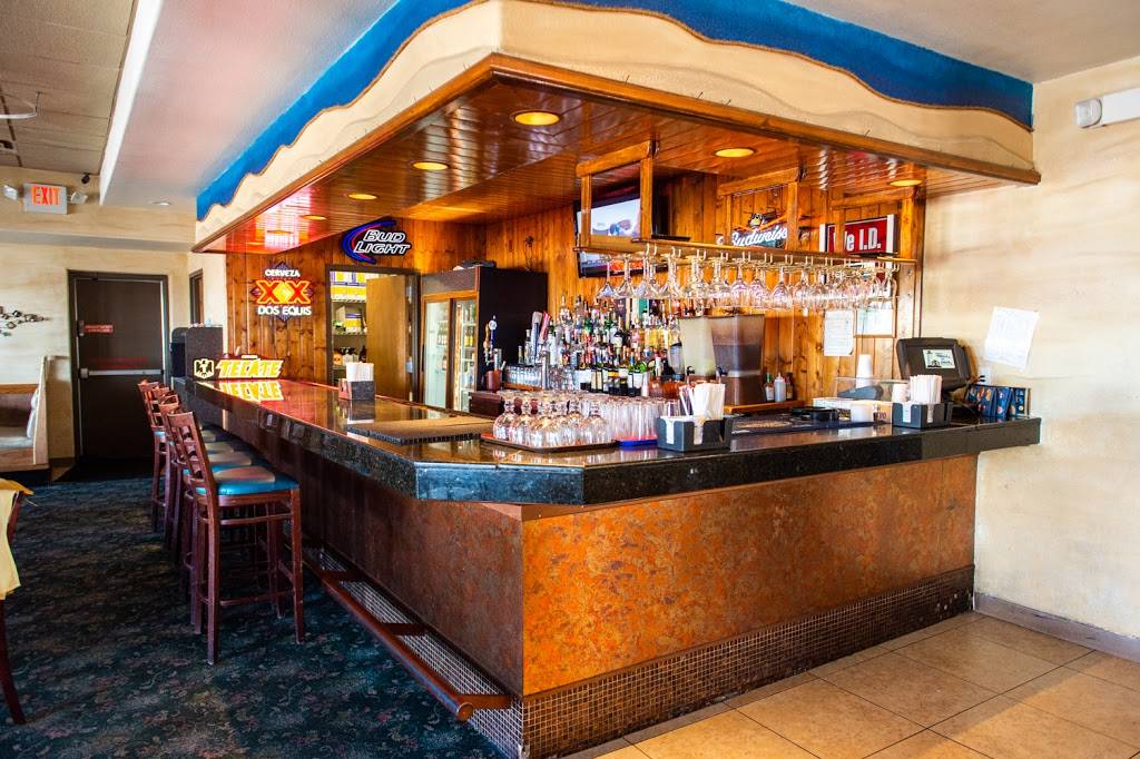 Villa Del Mar | restaurant | 5668 N Mesa St, El Paso, TX 79912, USA | 9155841888 OR +1 915-584-1888