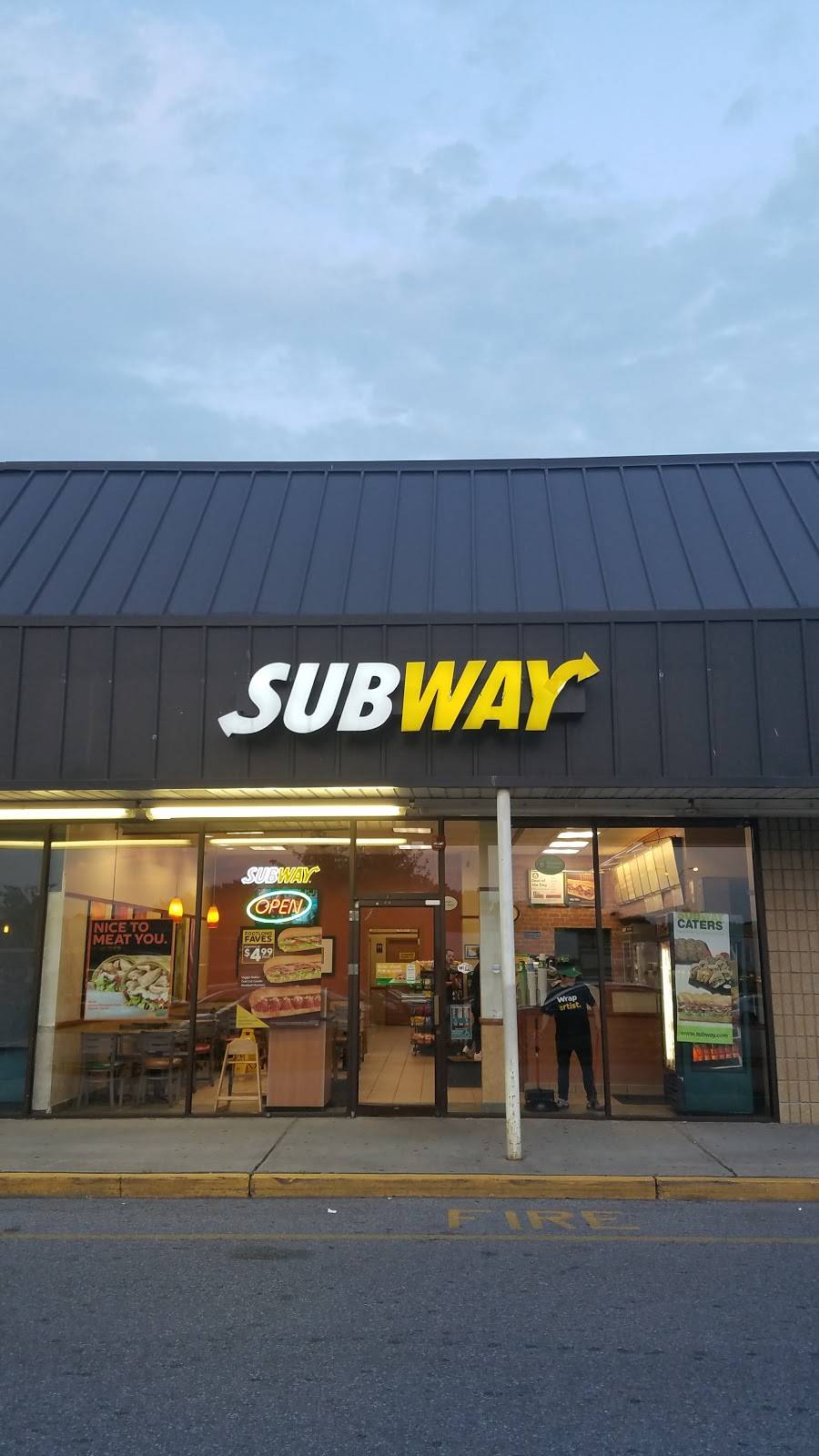 Subway | restaurant | 330 Connecticut Ave, Norwalk, CT 06854, USA | 2038318252 OR +1 203-831-8252