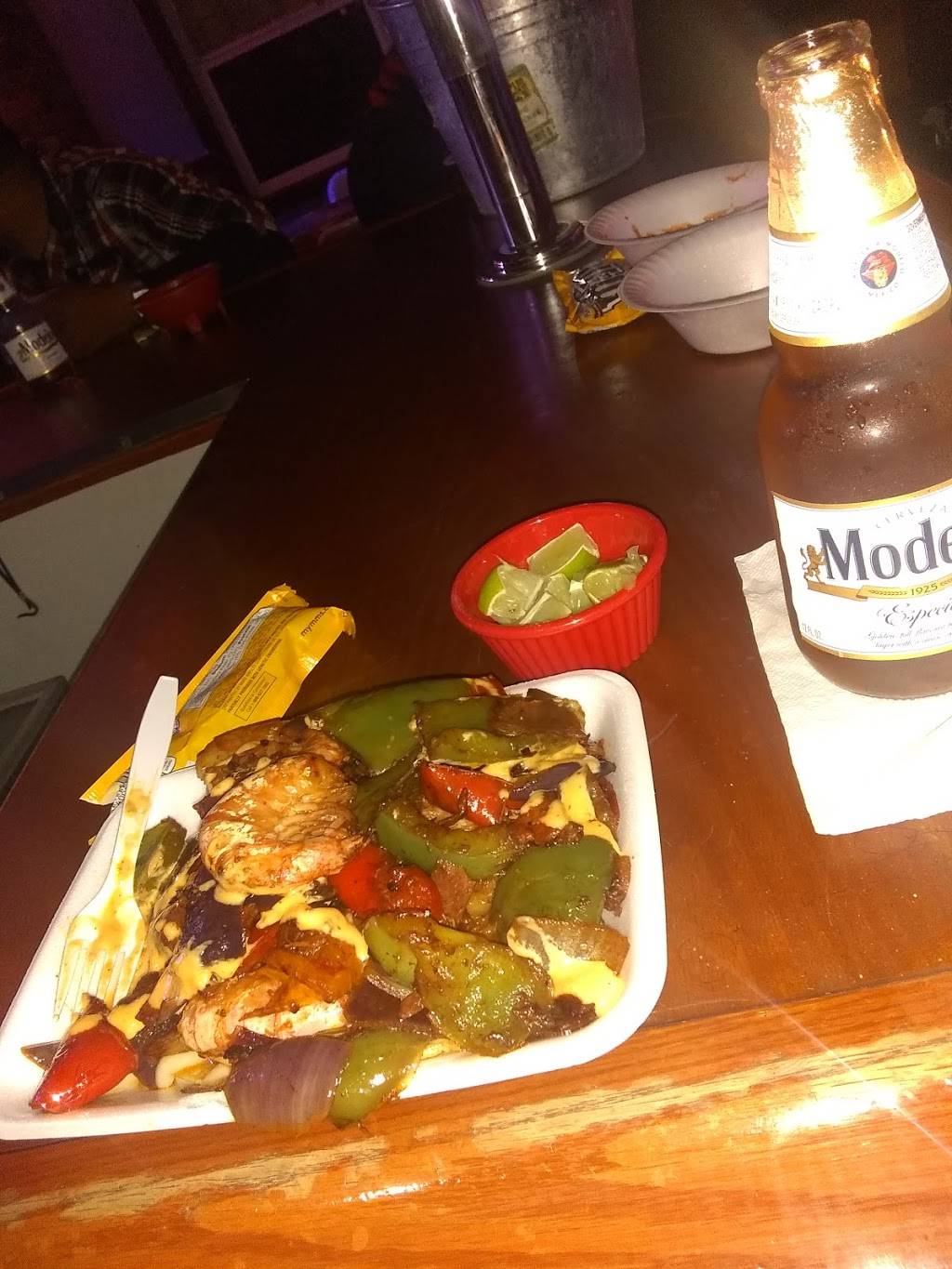 El Flacos Sports Bar | restaurant | San Diego, CA 92102, USA | 6193630583 OR +1 619-363-0583