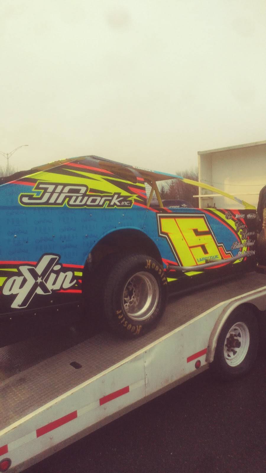 Restaurant Le Vieux St-Charles | restaurant | 800 Boulevard Foucault, Saint-Charles-de-Drummond, QC J2C 1A7, Canada | 8194789168 OR +1 819-478-9168