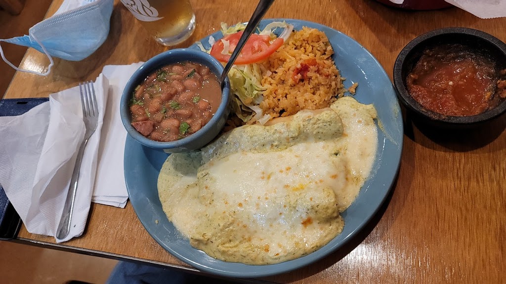 Don Benitos Cocina y Cantina | restaurant | 2402 SE Military Dr #105, San Antonio, TX 78223, USA | 2103689087 OR +1 210-368-9087