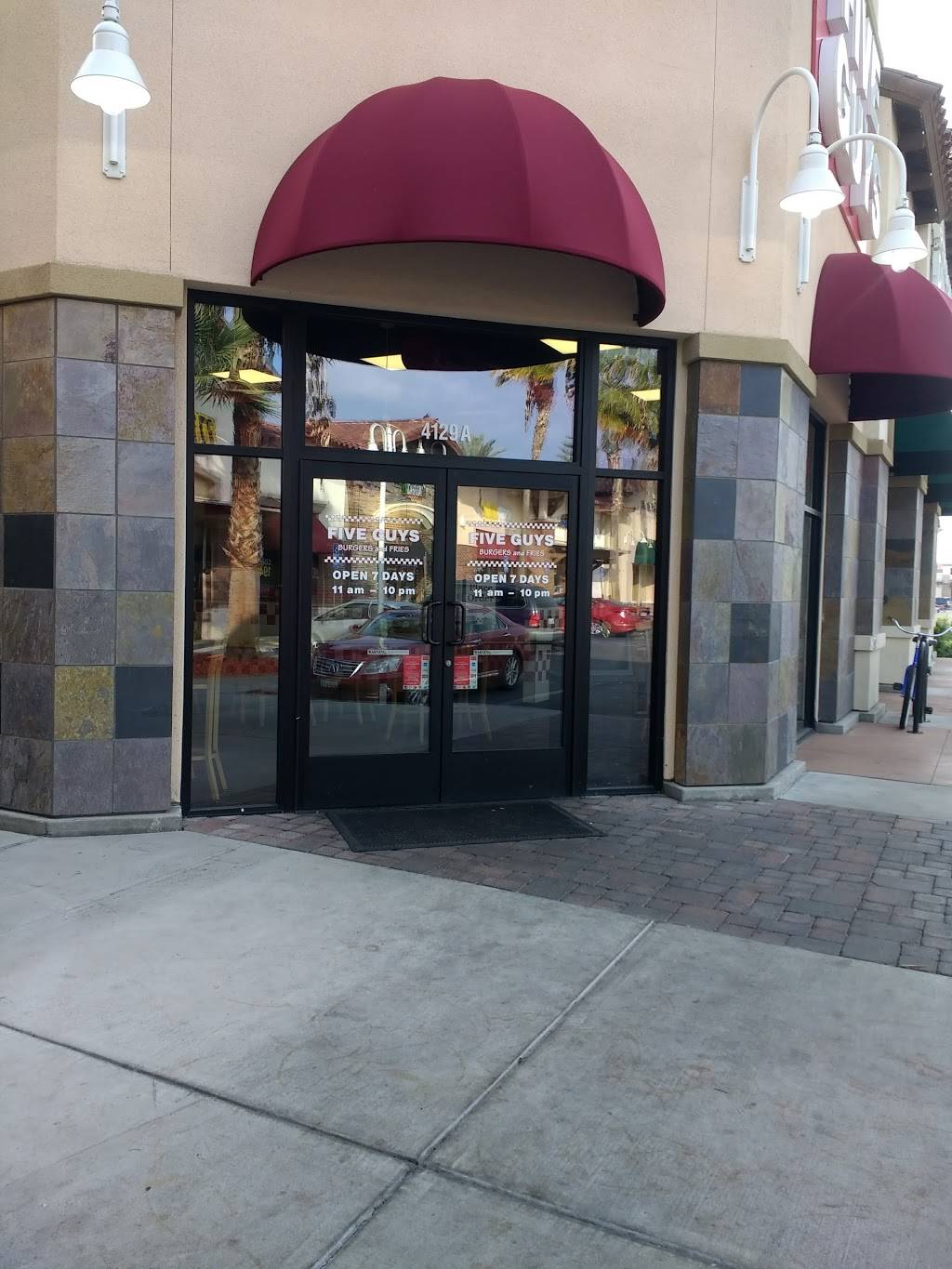 Five Guys | meal takeaway | 4129 S Mooney Blvd, Visalia, CA 93277, USA | 5597359600 OR +1 559-735-9600