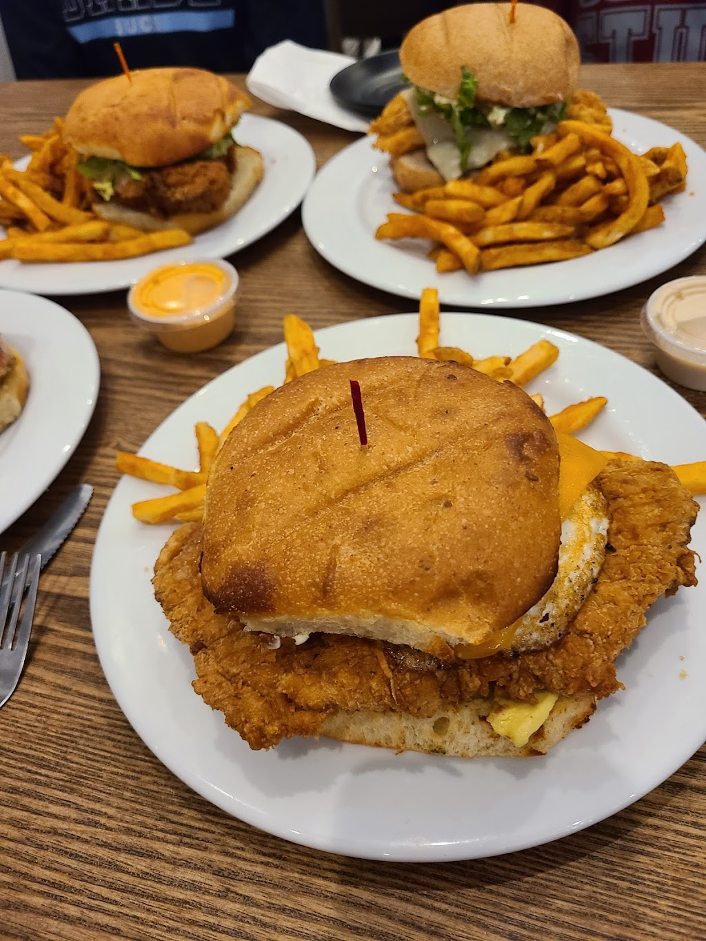 Luna Bar & Grill South | restaurant | 5656 Nelson Rd B2, Lake Charles, LA 70605, USA | 3374295481 OR +1 337-429-5481