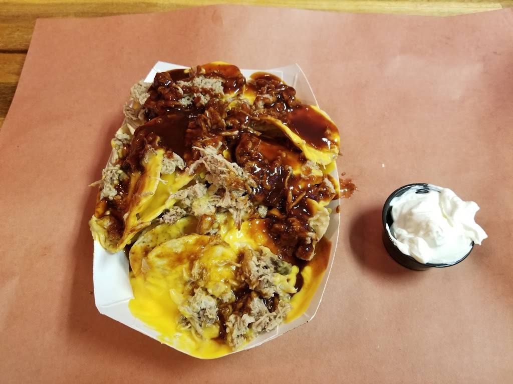 Holy Smokehouse BBQ | restaurant | 3055 Black Gap Rd, Chambersburg, PA 17202, USA | 7172611636 OR +1 717-261-1636