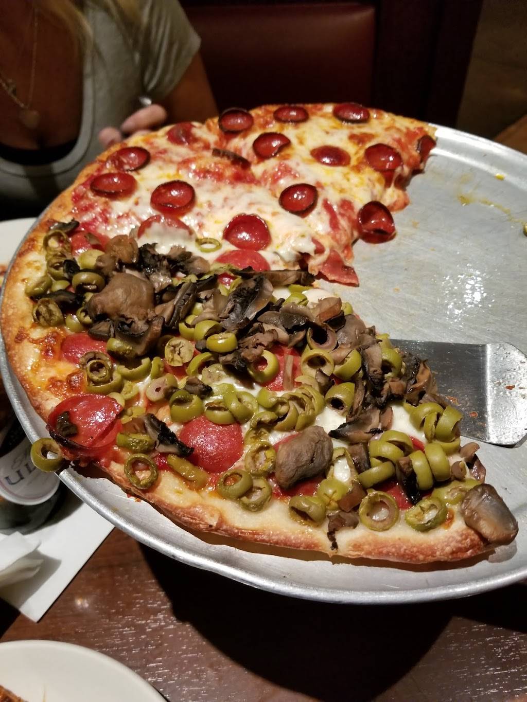 New York Pizza & Pasta | restaurant | 624 Indian Trail Road South, Indian Trail, NC 28079, USA | 7048216000 OR +1 704-821-6000