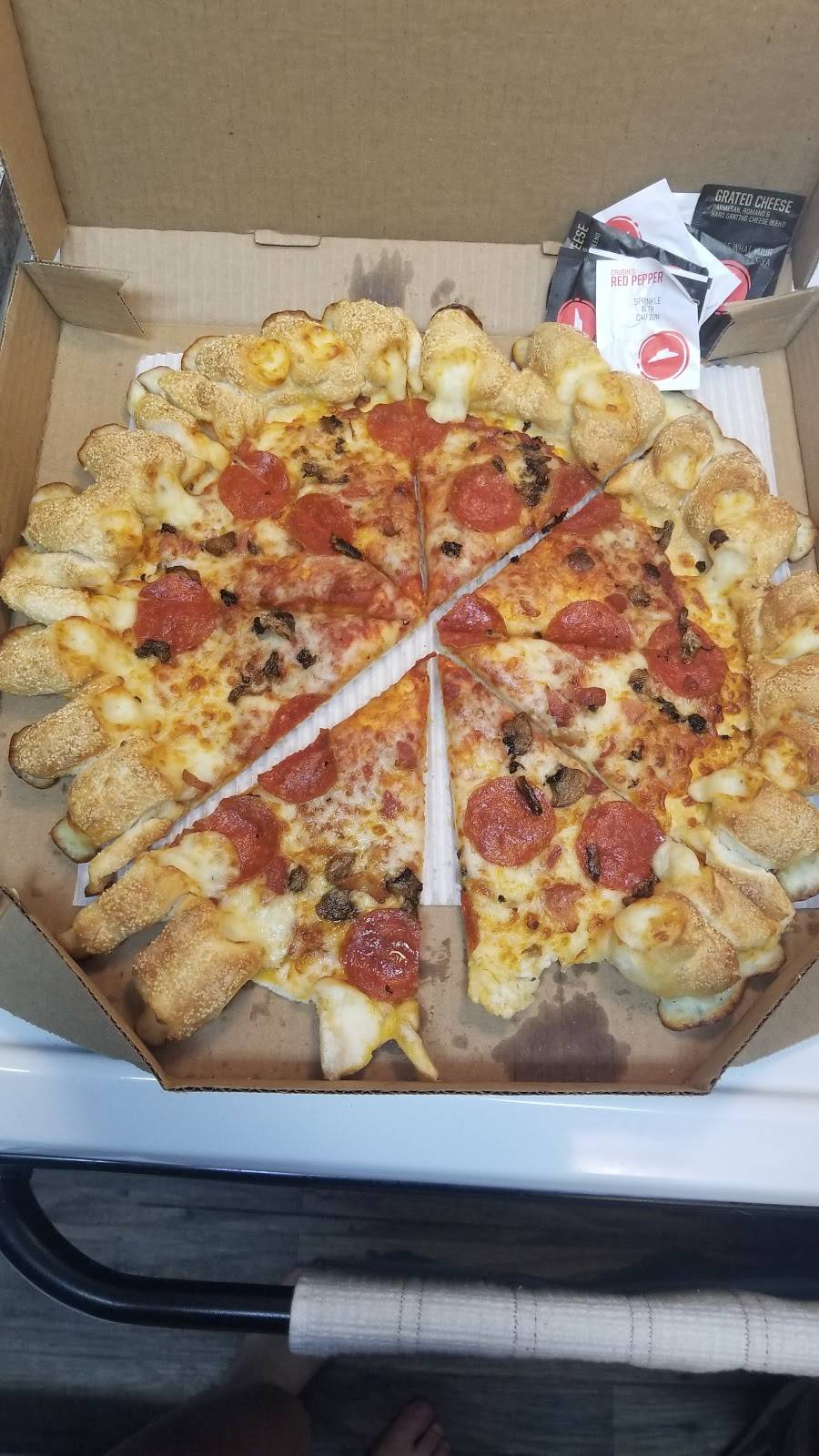 Pizza Hut | meal takeaway | 9500 E Hampden Ave, Denver, CO 80231, USA | 3036956333 OR +1 303-695-6333