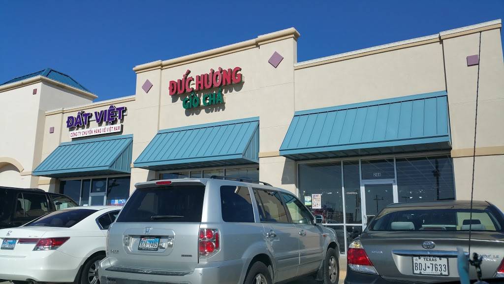 Duc Huong Gio Cha | restaurant | 3347 W Walnut St, Garland, TX 75042, USA | 9724083359 OR +1 972-408-3359