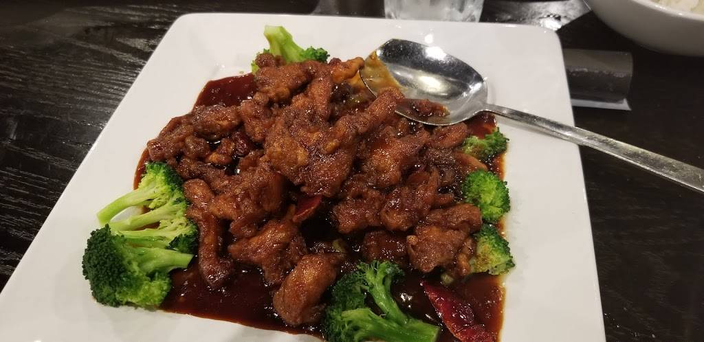 CHI Family Restaurant | restaurant | 819 Woodlawn Rd, Lincoln, IL 62656, USA | 2176050411 OR +1 217-605-0411