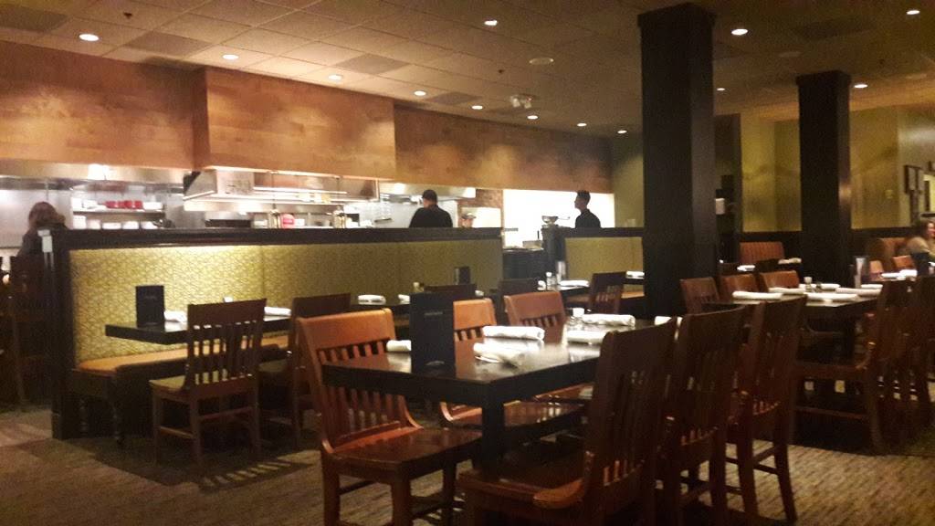 Carrabbas Italian Grill | restaurant | 6909 SW 18th St, Boca Raton, FL 33433, USA | 5615448838 OR +1 561-544-8838