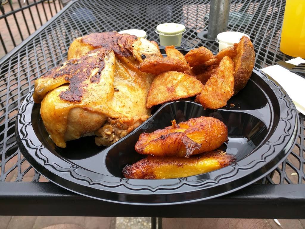 Tortilla Café | restaurant | 210 7th St SE, Washington, DC 20003, USA | 2025475700 OR +1 202-547-5700