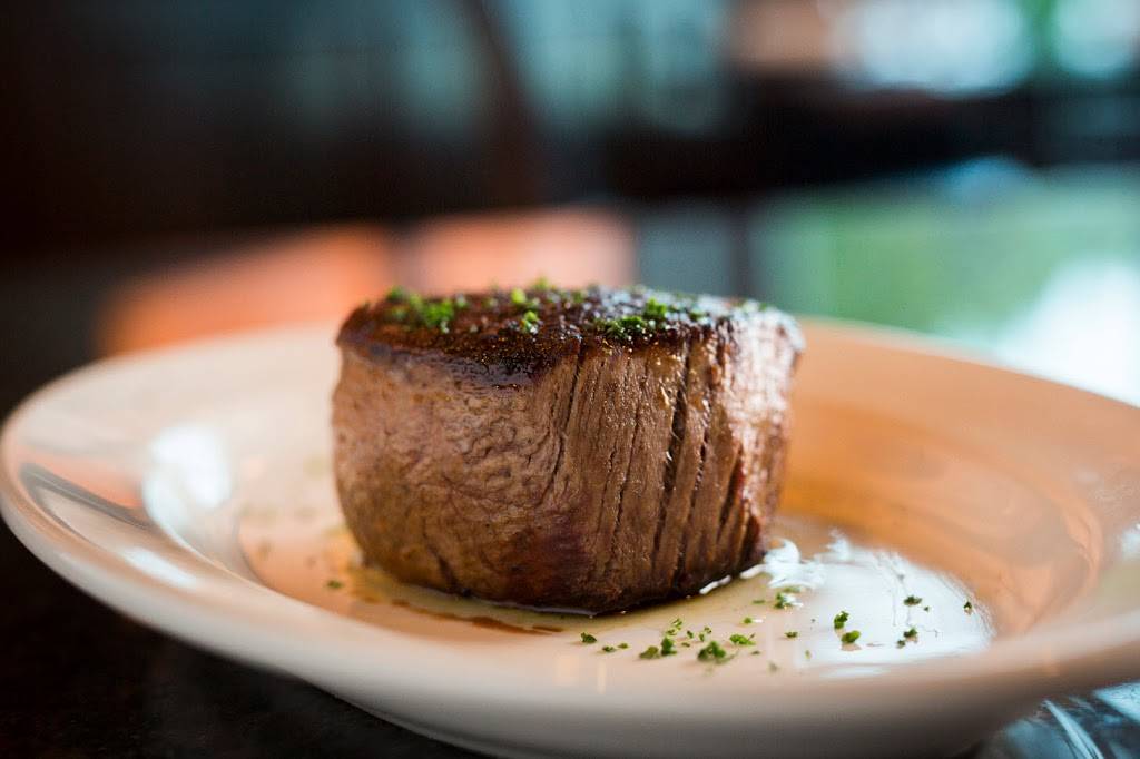 Lighthouse Restaurant | restaurant | 7501 Constitution Ave, Cedar Lake, IN 46303, USA | 2193749283 OR +1 219-374-9283