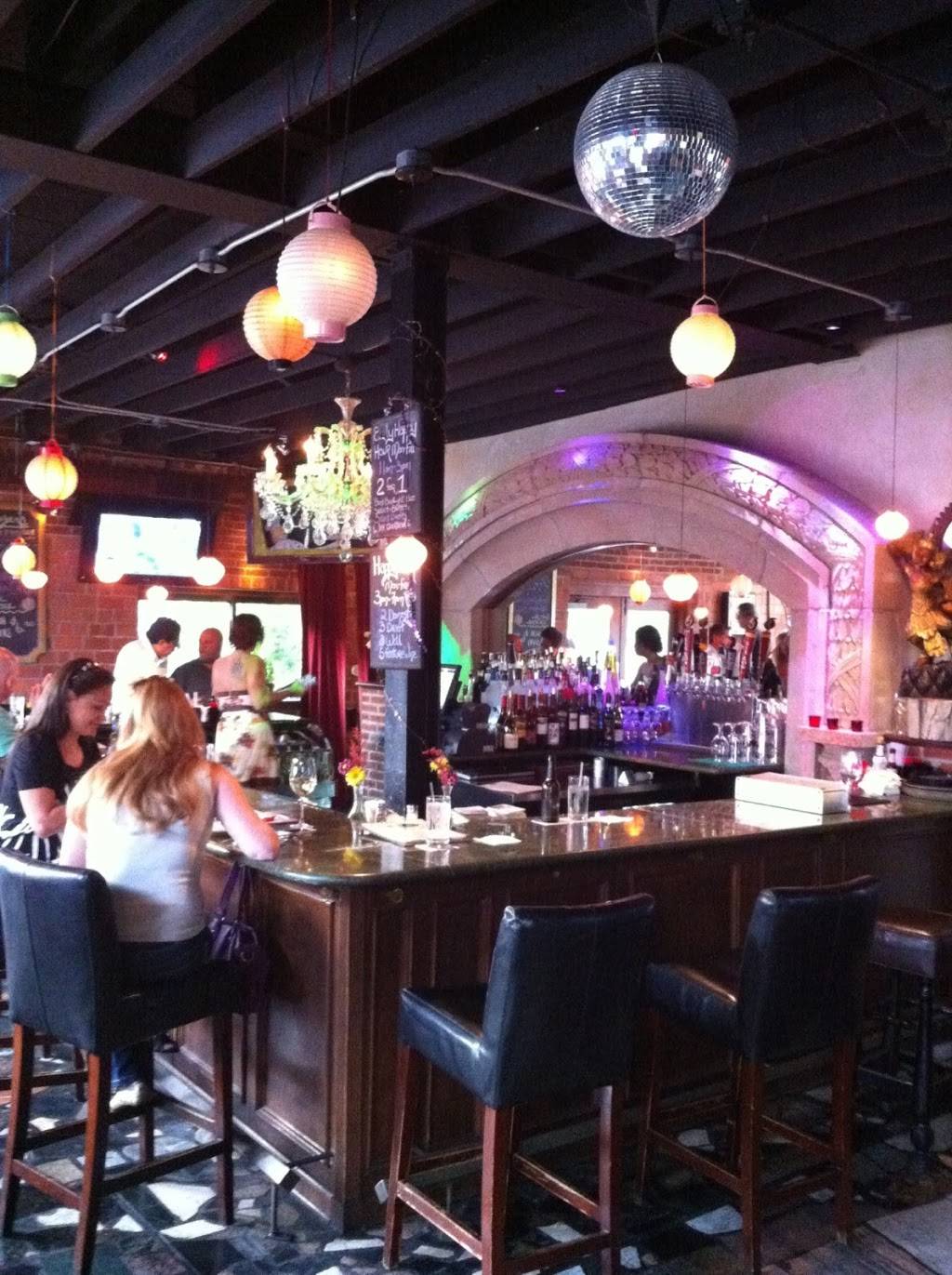 Frazers Restaurant & Lounge | restaurant | 1811 Pestalozzi St, St. Louis, MO 63118, USA | 3147738646 OR +1 314-773-8646