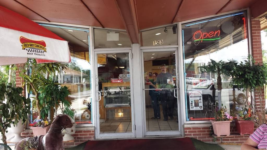 Shortys | restaurant | 123 E Irving Park Rd, Wood Dale, IL 60191, USA | 6306949293 OR +1 630-694-9293