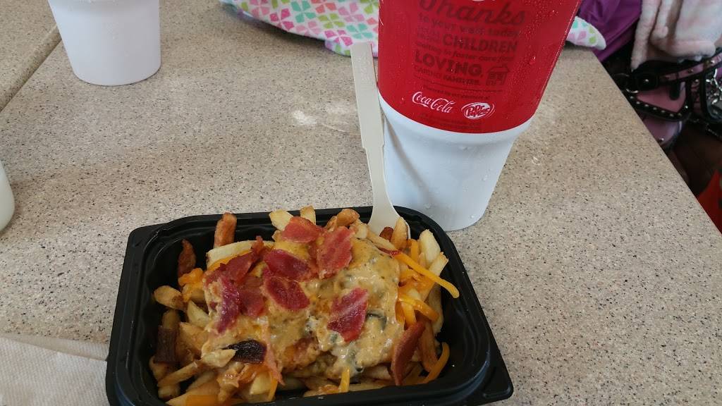 Wendys | restaurant | 2241 W Northwest Hwy, Dallas, TX 75220, USA | 2142959381 OR +1 214-295-9381