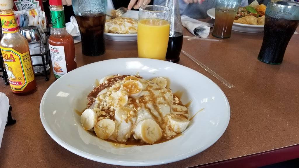 Dennys | restaurant | 7676 Friars Rd, San Diego, CA 92108, USA | 6192980242 OR +1 619-298-0242