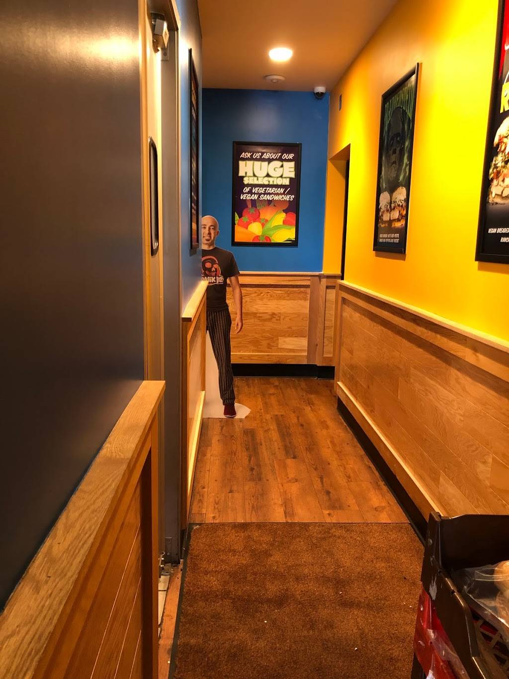 Ikes Love and Sandwiches | restaurant | 7369 N Vía Paseo Del Sur Suite #2, Scottsdale, AZ 85258, USA | 4805466710 OR +1 480-546-6710