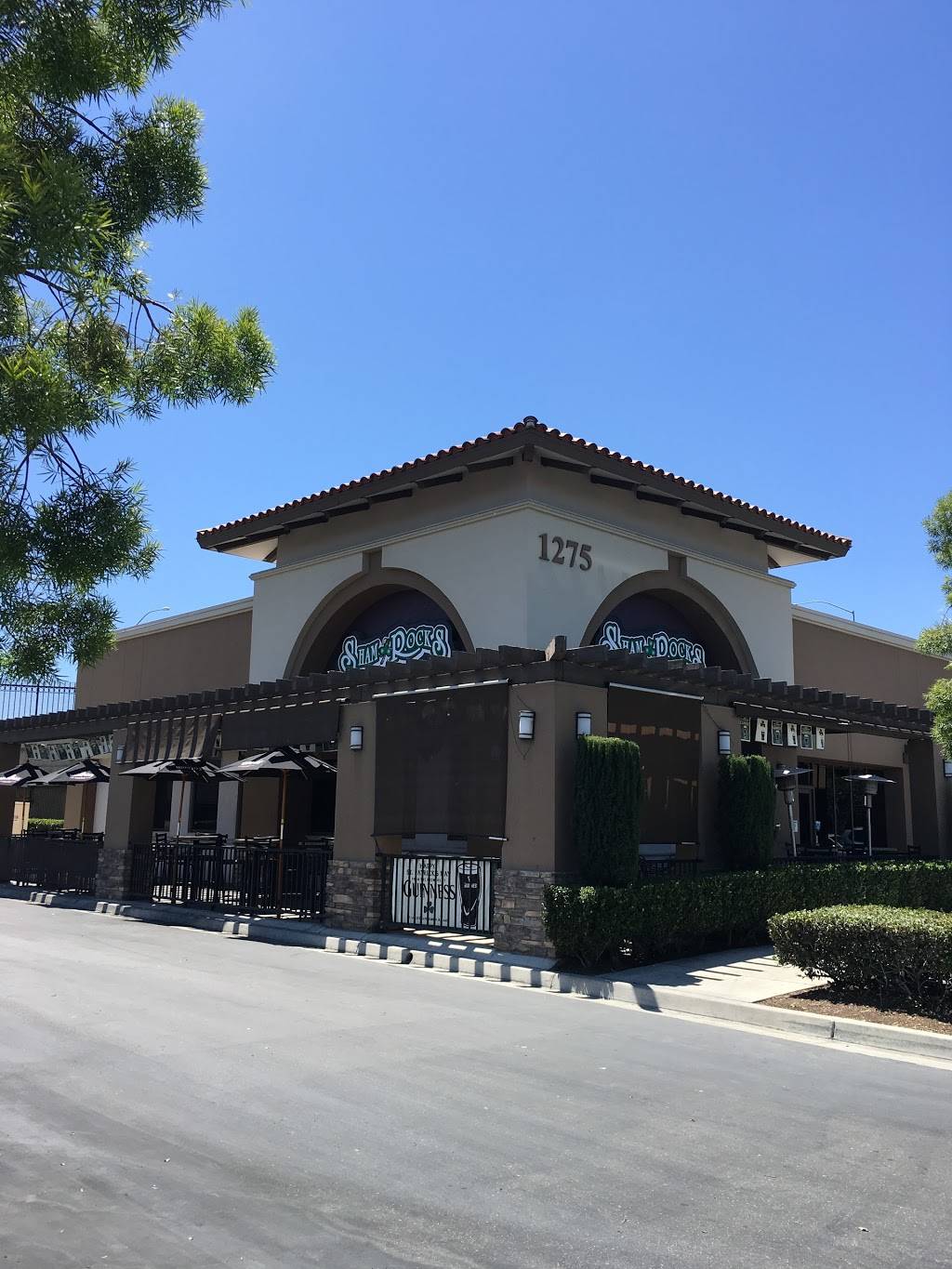 Shamrocks Grille & Pub | restaurant | 1275 Magnolia Ave, Corona, CA 92879, USA | 9518084881 OR +1 951-808-4881