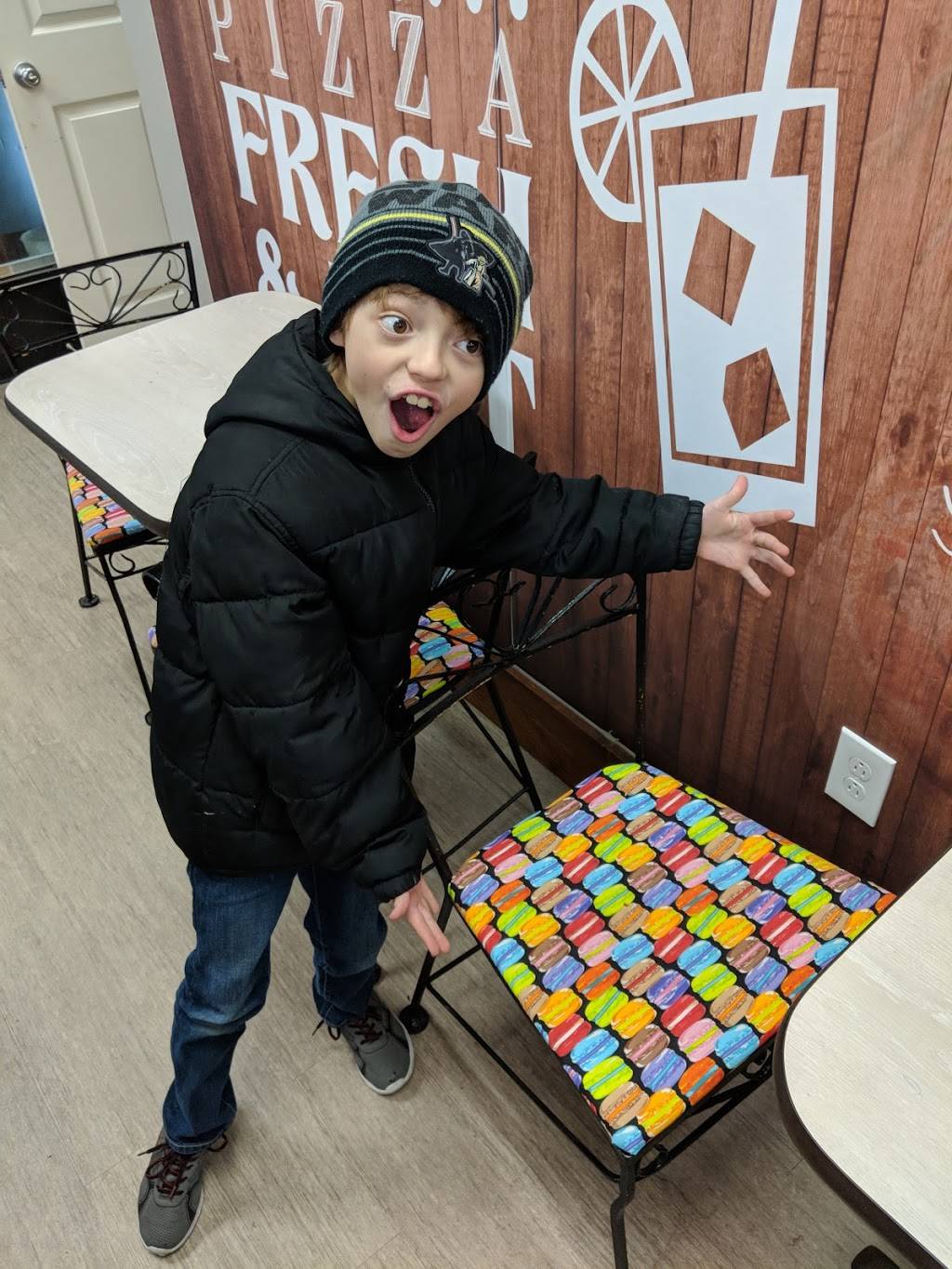 Falbos Pizzeria | restaurant | 611 Reamer Ave, Greensburg, PA 15601, USA | 7248538446 OR +1 724-853-8446