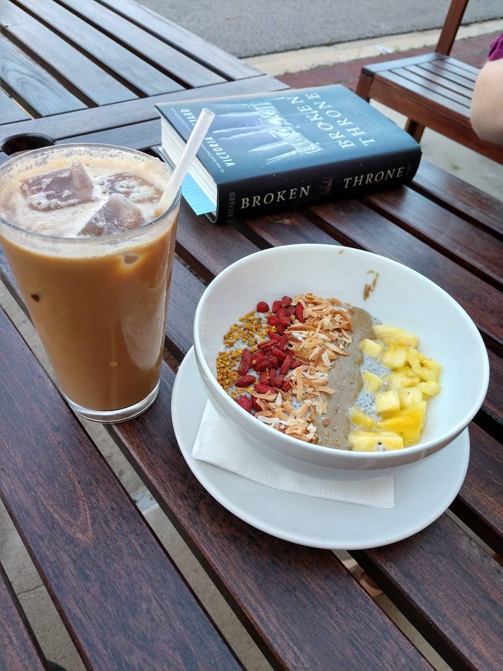 Zion Coffee Bar | cafe | 803 SW Adams St, Peoria, IL 61602, USA | 6304252600 OR +1 630-425-2600