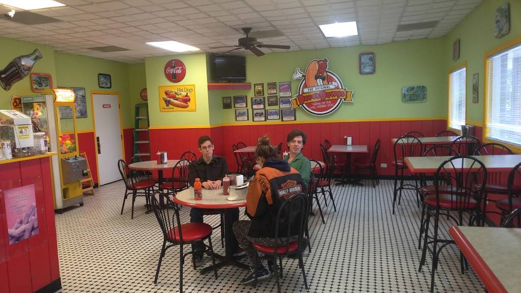 Daves Dawgs | restaurant | 531 Bedford Rd, Morris, IL 60450, USA | 8159414141 OR +1 815-941-4141