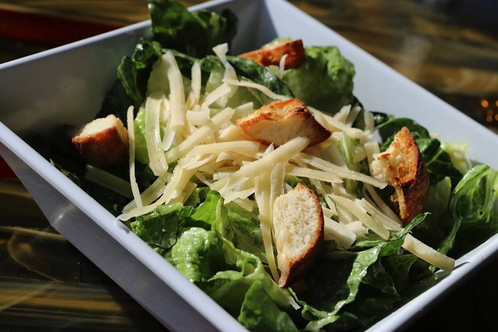 Smokin Oak Wood-Fired Pizza | restaurant | 2420 Lincoln Way Suite 101, Ames, IA 50014, USA | 5154505727 OR +1 515-450-5727