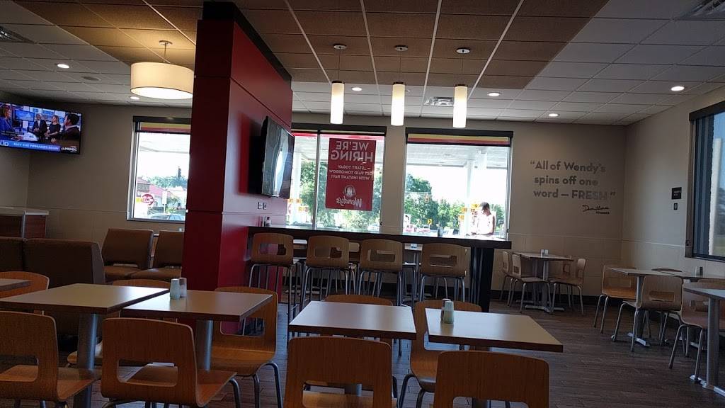 Wendys | restaurant | 16070 NW US Hwy 441, Alachua, FL 32615, USA | 3864184291 OR +1 386-418-4291