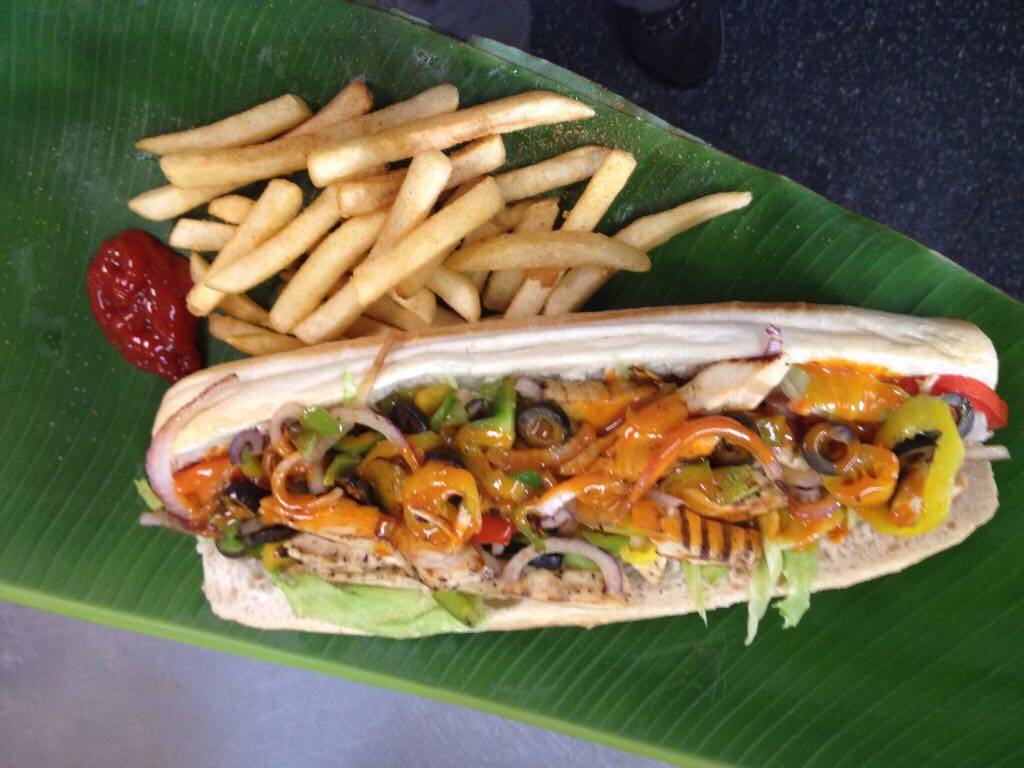 LaLa’s Gyros | restaurant | 2618 W Kennedy Blvd, Tampa, FL 33609, USA | 8138775252 OR +1 813-877-5252