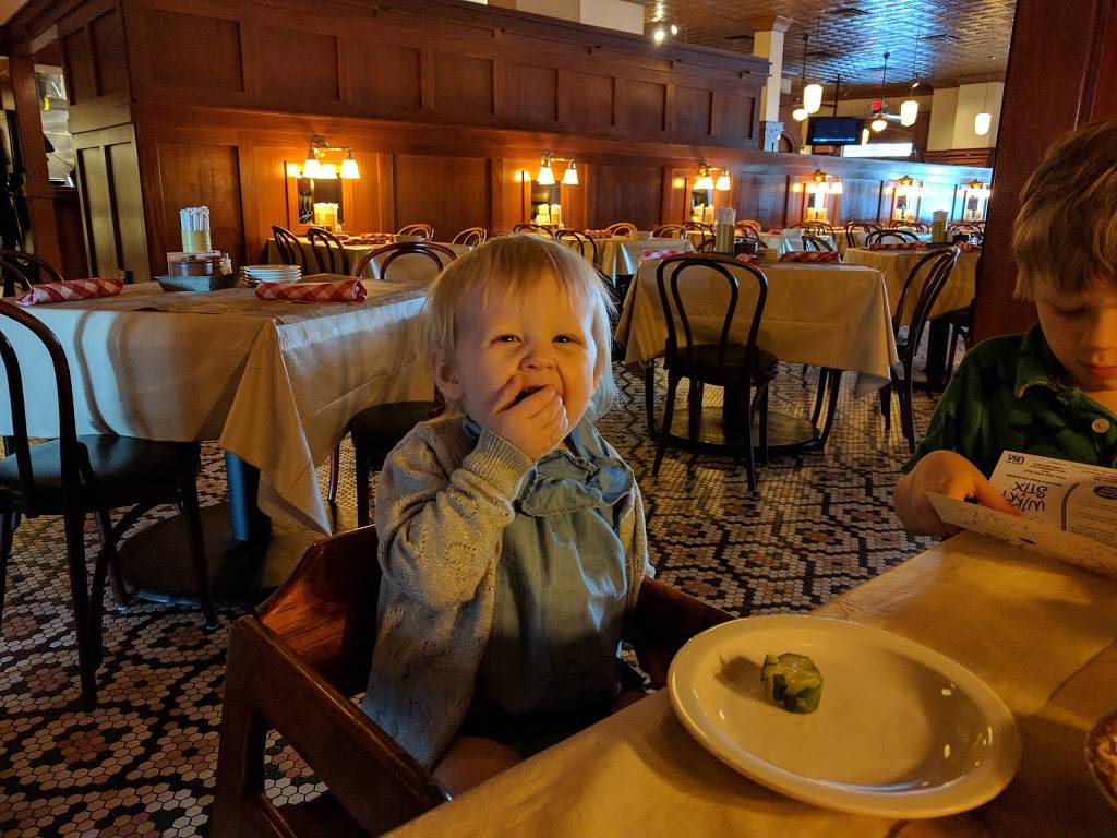 Teds Montana Grill | restaurant | 8017 Plaza del Lago Dr, Estero, FL 33928, USA | 2399479318 OR +1 239-947-9318