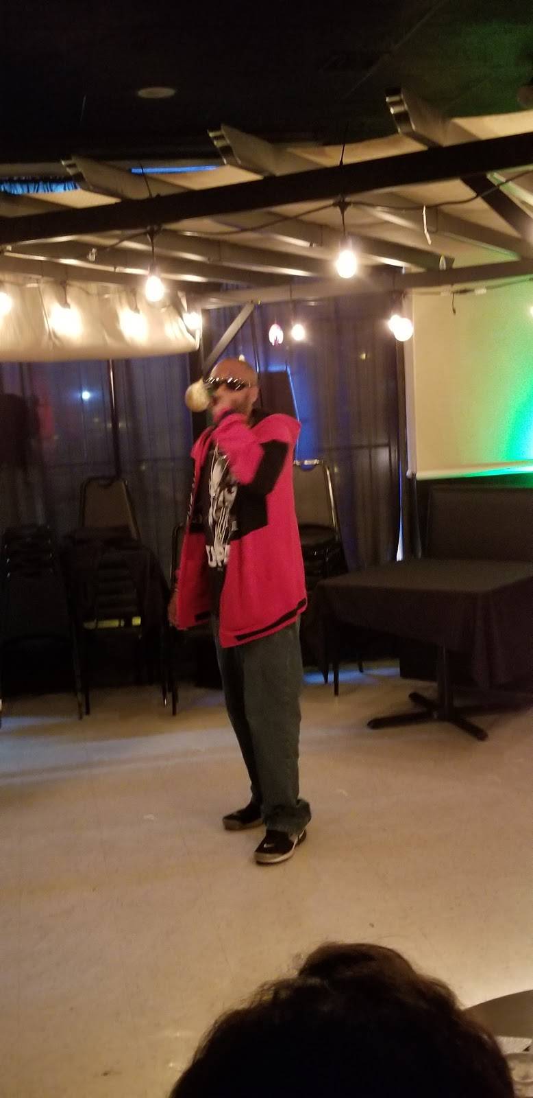 Frank Niddys Music & Comedy Club | restaurant | 5044 Poplar Level Rd, Louisville, KY 40219, USA | 5029164482 OR +1 502-916-4482