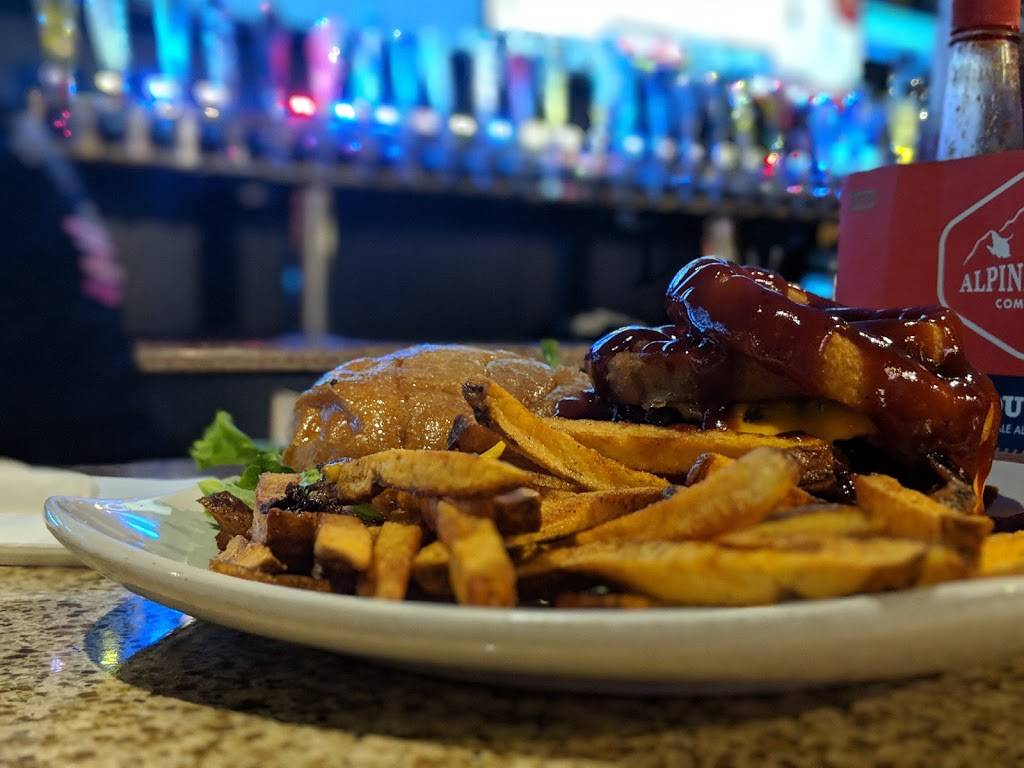 Main Tap Tavern | restaurant | 518 E Main St, El Cajon, CA 92020, USA | 6193341007 OR +1 619-334-1007