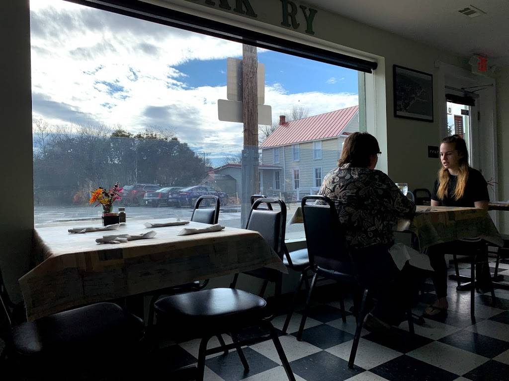 Suki the cuisine | restaurant | 119 Hawthorn St, Colonial Beach, VA 22443, USA | 8044102005 OR +1 804-410-2005