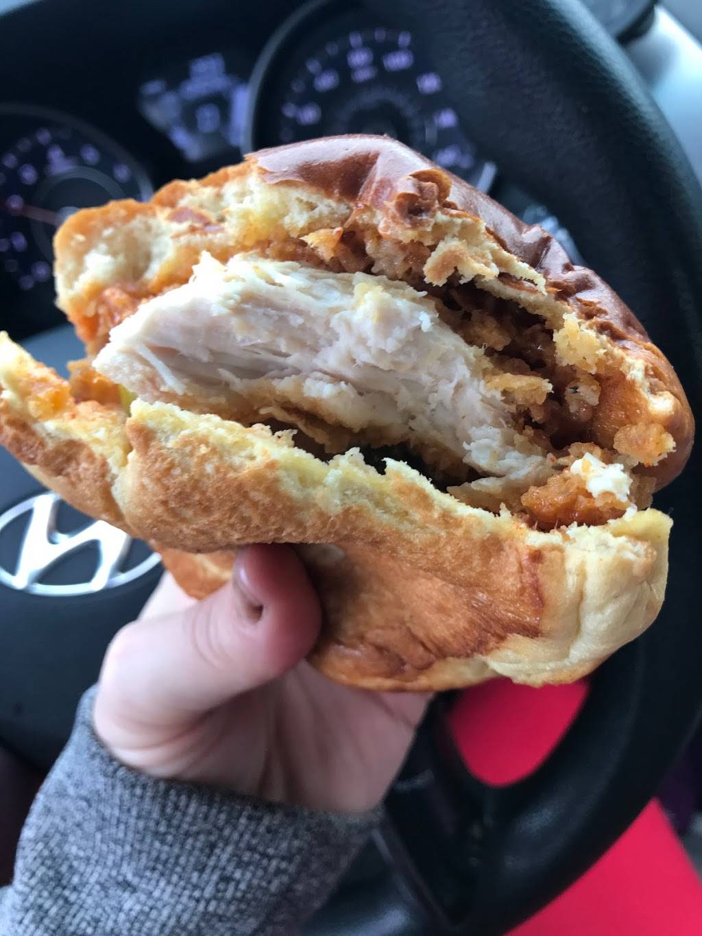 Popeyes Louisiana Kitchen | restaurant | 6402 6th Ave, Tacoma, WA 98406, USA | 2535650797 OR +1 253-565-0797