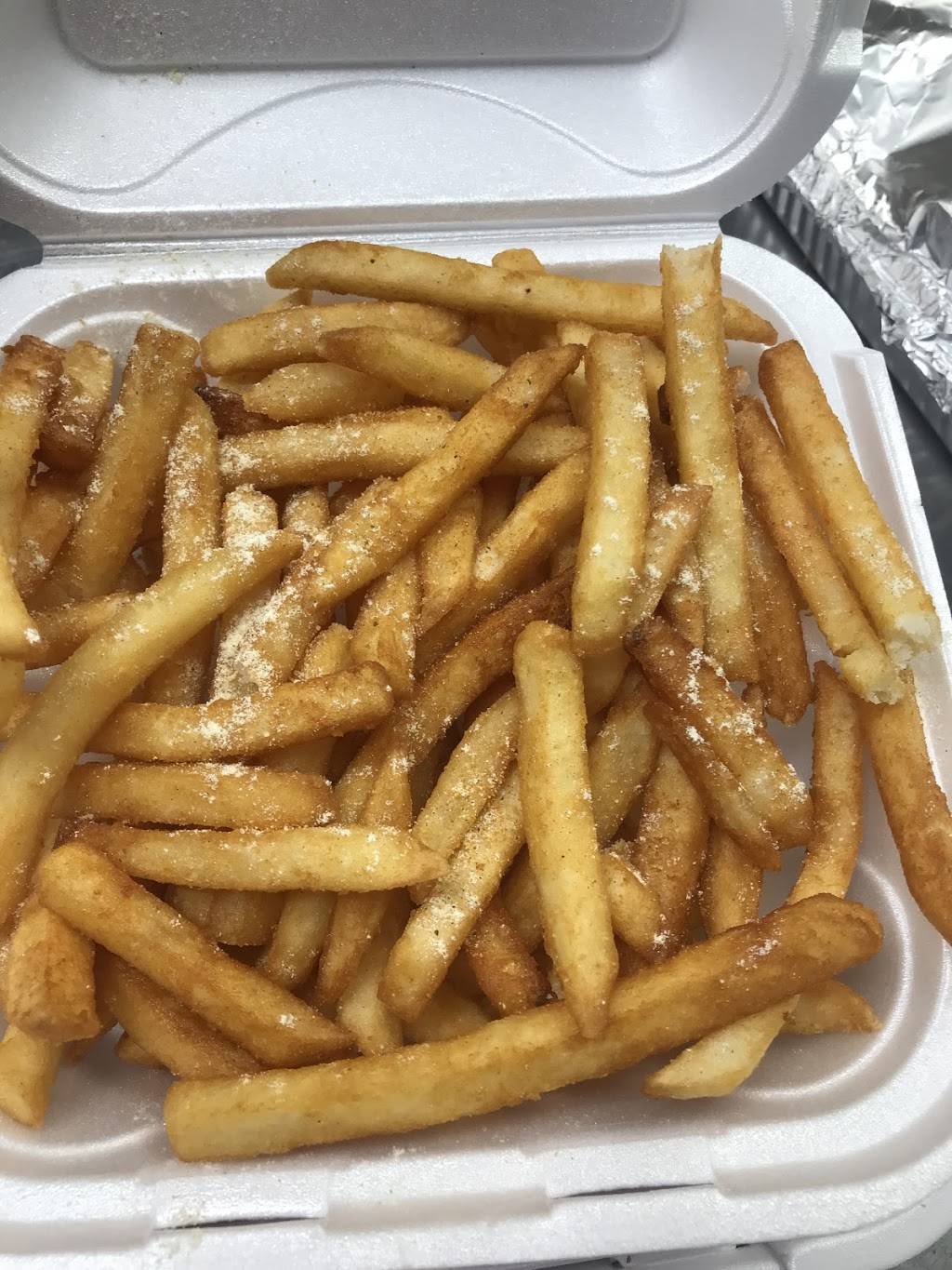 Indy Steak & Lemonade | restaurant | 3367 W 10th St, Indianapolis, IN 46222, USA | 3179749995 OR +1 317-974-9995