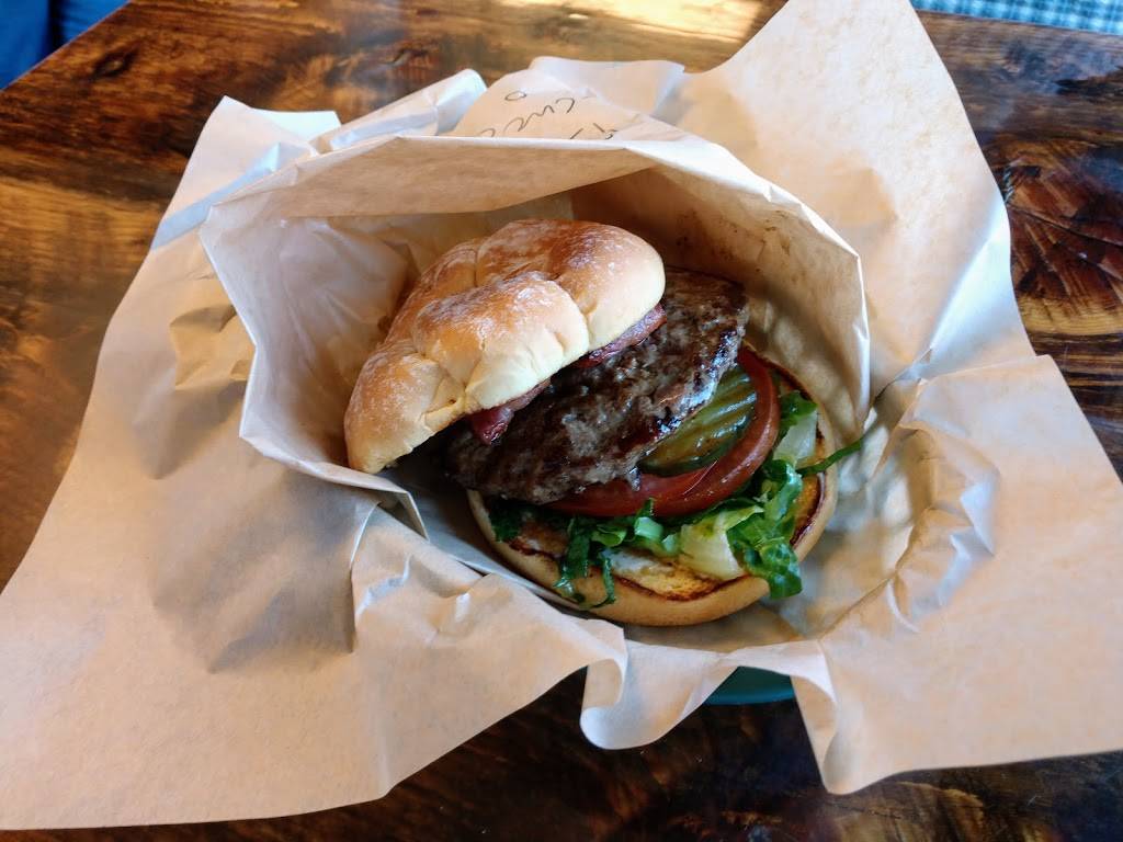 Tommys Burger Stop | restaurant | 1106 W 29th Pl, Anchorage, AK 99503, USA | 9075615696 OR +1 907-561-5696